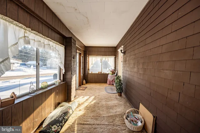 $185,000 | 729 East Oak Street, Oakland, MD 21550