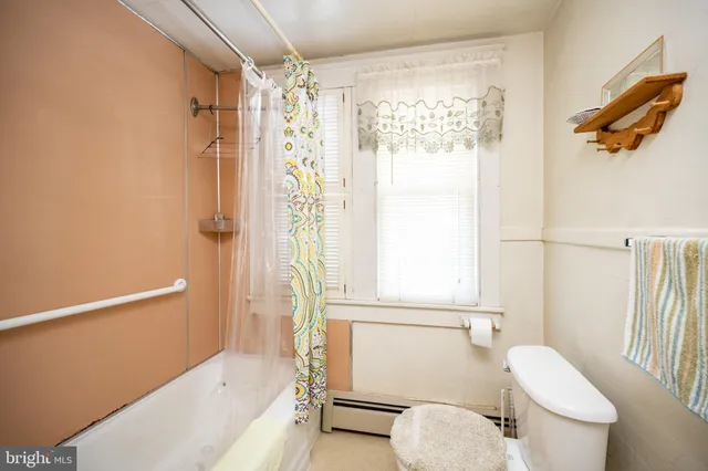 $185,000 | 729 East Oak Street, Oakland, MD 21550