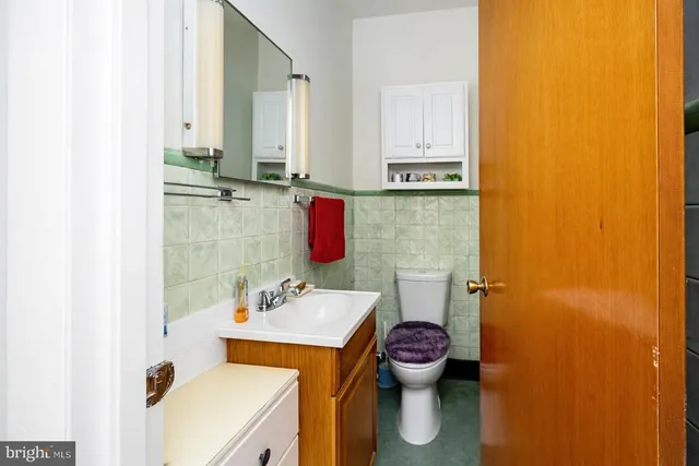 $185,000 | 729 East Oak Street, Oakland, MD 21550