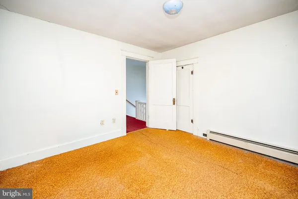 $185,000 | 729 East Oak Street, Oakland, MD 21550