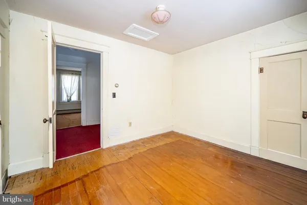 $185,000 | 729 East Oak Street, Oakland, MD 21550