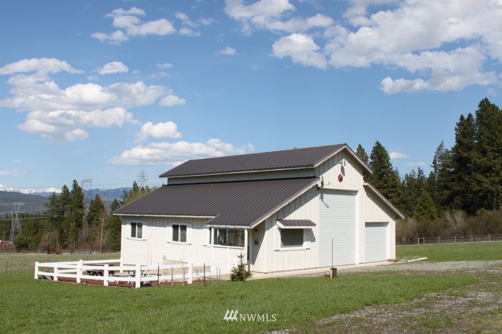 671 Markovich Road Cle Elum, WA 98922 - Photo 2 of 15 Gallery Image 2