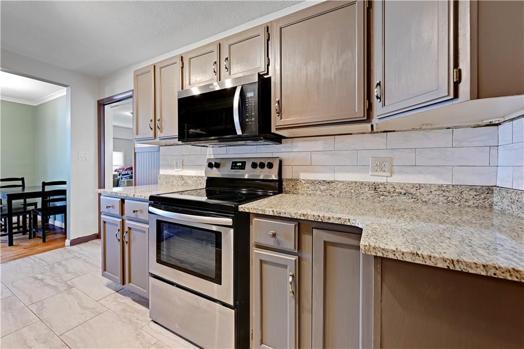 9715 Holmes Road Kansas City, MO 64131 - Photo 14 of 26