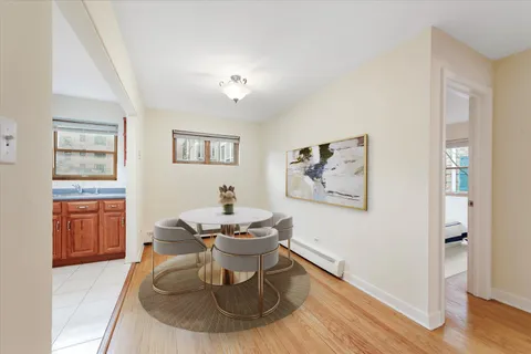 $199,000 | 1035 Randolph Street, Unit 1W, Oak Park, IL 60302