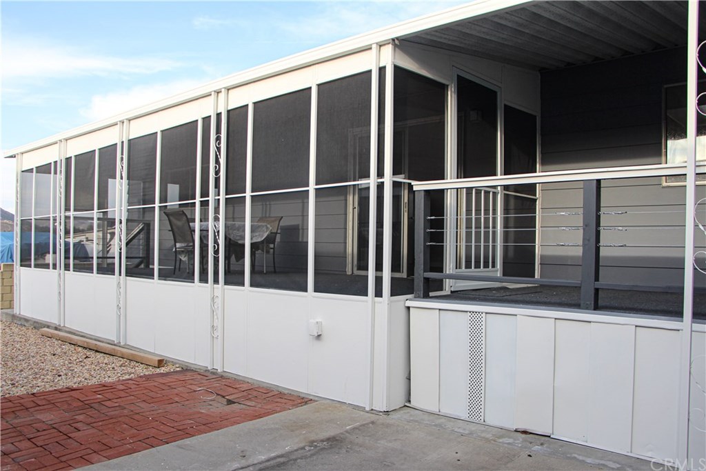 3500 Buchanan Street, Unit 6 Riverside, CA 92503 - Photo 5 of 28 a view of front door
