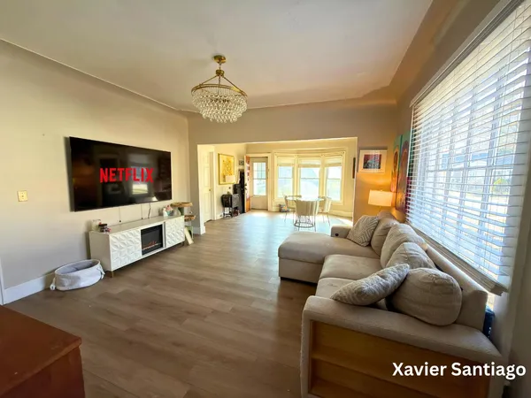 $264,999 | 1128 Emerald Avenue Northeast, Grand Rapids, MI 49503