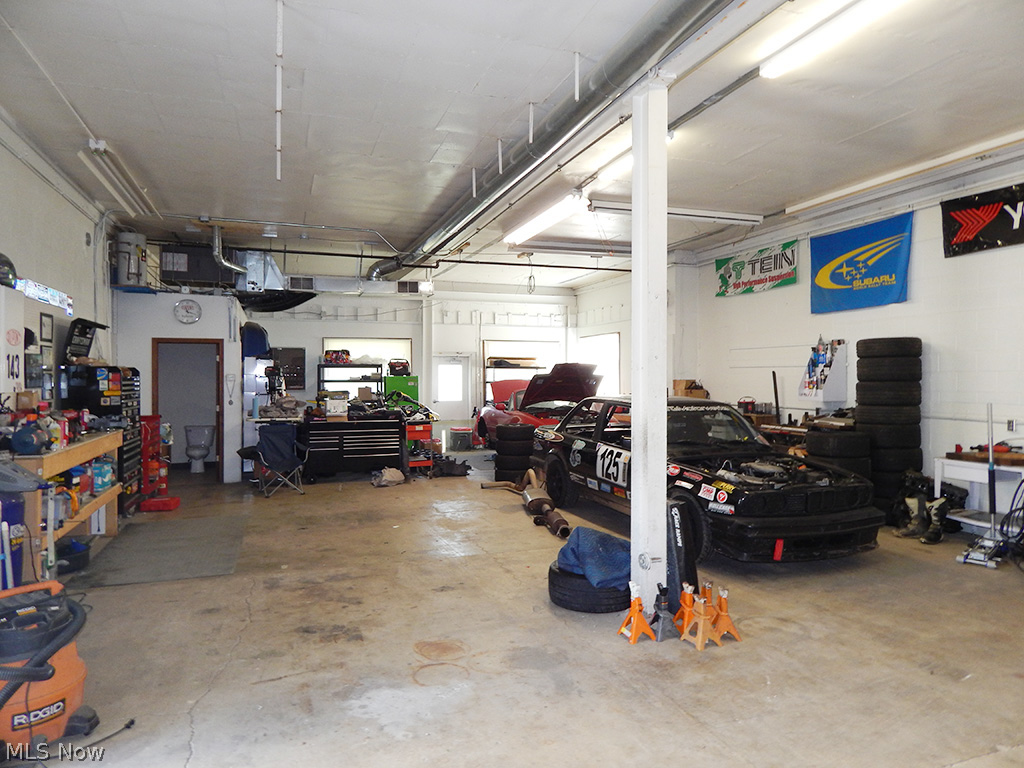 7962 Wadsworth Road Wadsworth, OH 44281 - Photo 19 of 20