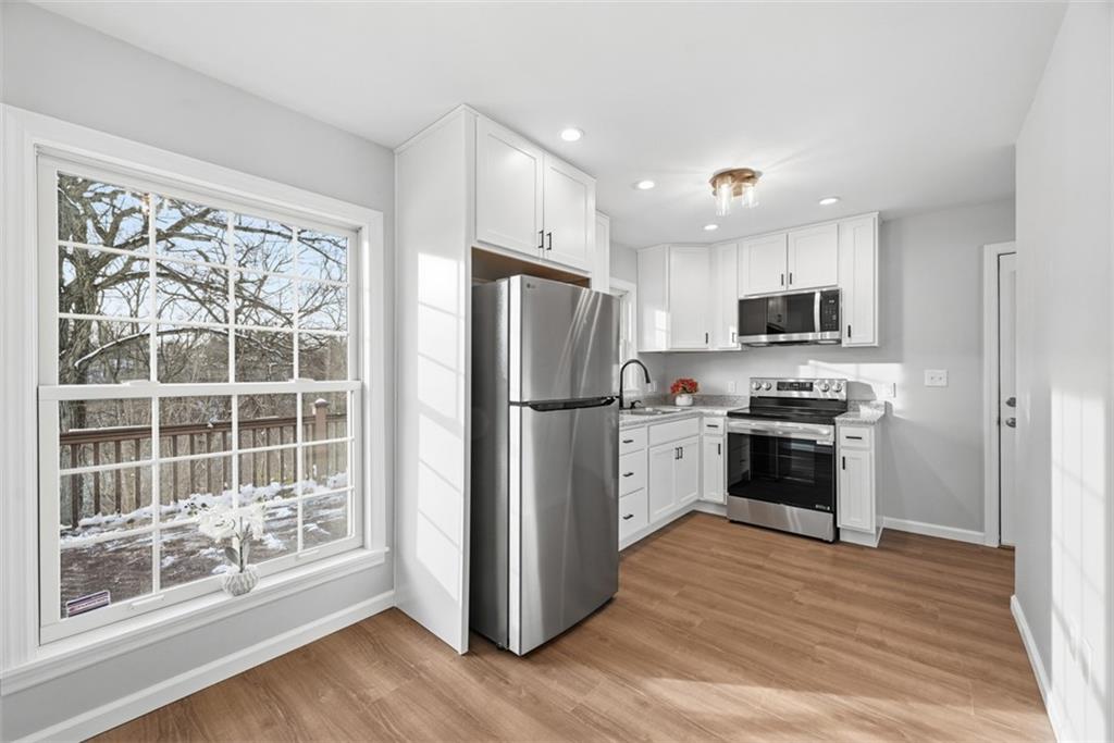 76 Valleyview Drive Ambridge, PA 15003 - Photo 8 of 44