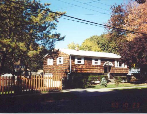 295 Old Point Road Milford, CT 06460 - Photo 1 of 1 Gallery Image 1