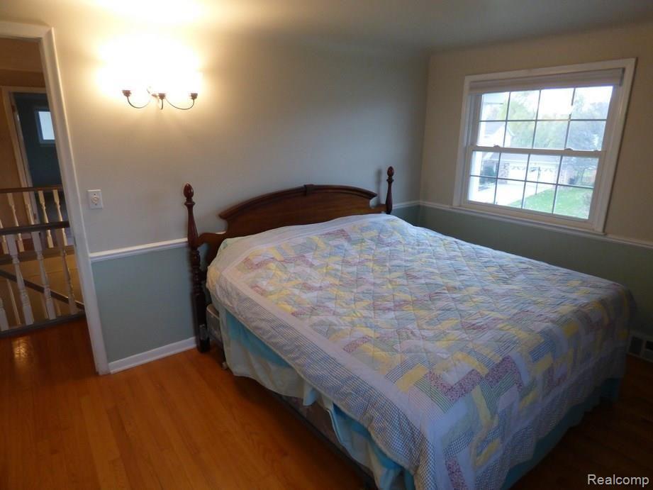 2194 Wayward Drive Rochester, MI 48309 - Photo 34 of 57 P1200183.jpg