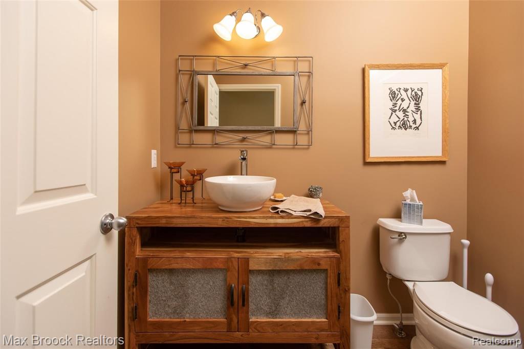 3641 Windingbrook Circle Rochester Hills, MI 48309 - Photo 10 of 31