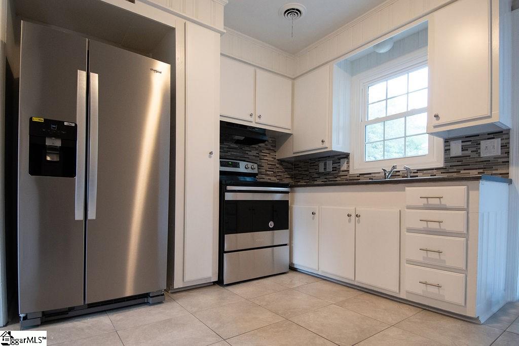 114 Stratford Road Greenville, SC 29605 - Photo 6 of 21