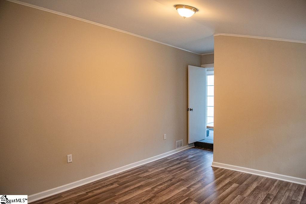 114 Stratford Road Greenville, SC 29605 - Photo 10 of 21
