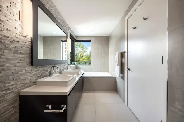 $1,695,000 | 3030 North Ocean Boulevard, Unit S106, Fort Lauderdale, FL 33308