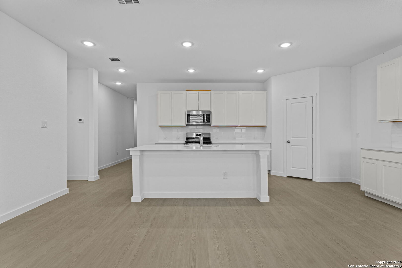 1867 Nuthatch Ridge New Braunfels, TX 78130 - Photo 13 of 33