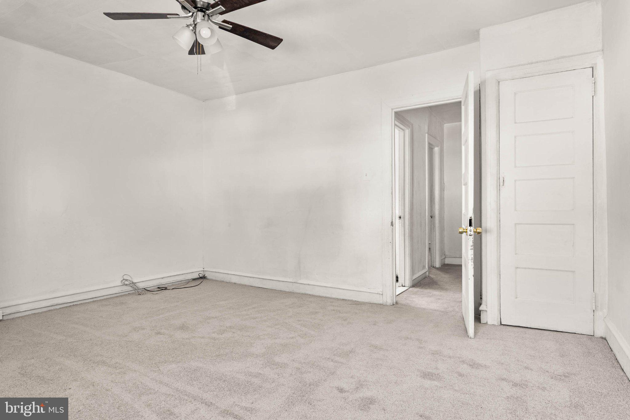 83 Hartley Road Lansdowne, PA 19050 - Photo 10 of 27 Large Primary bedroom