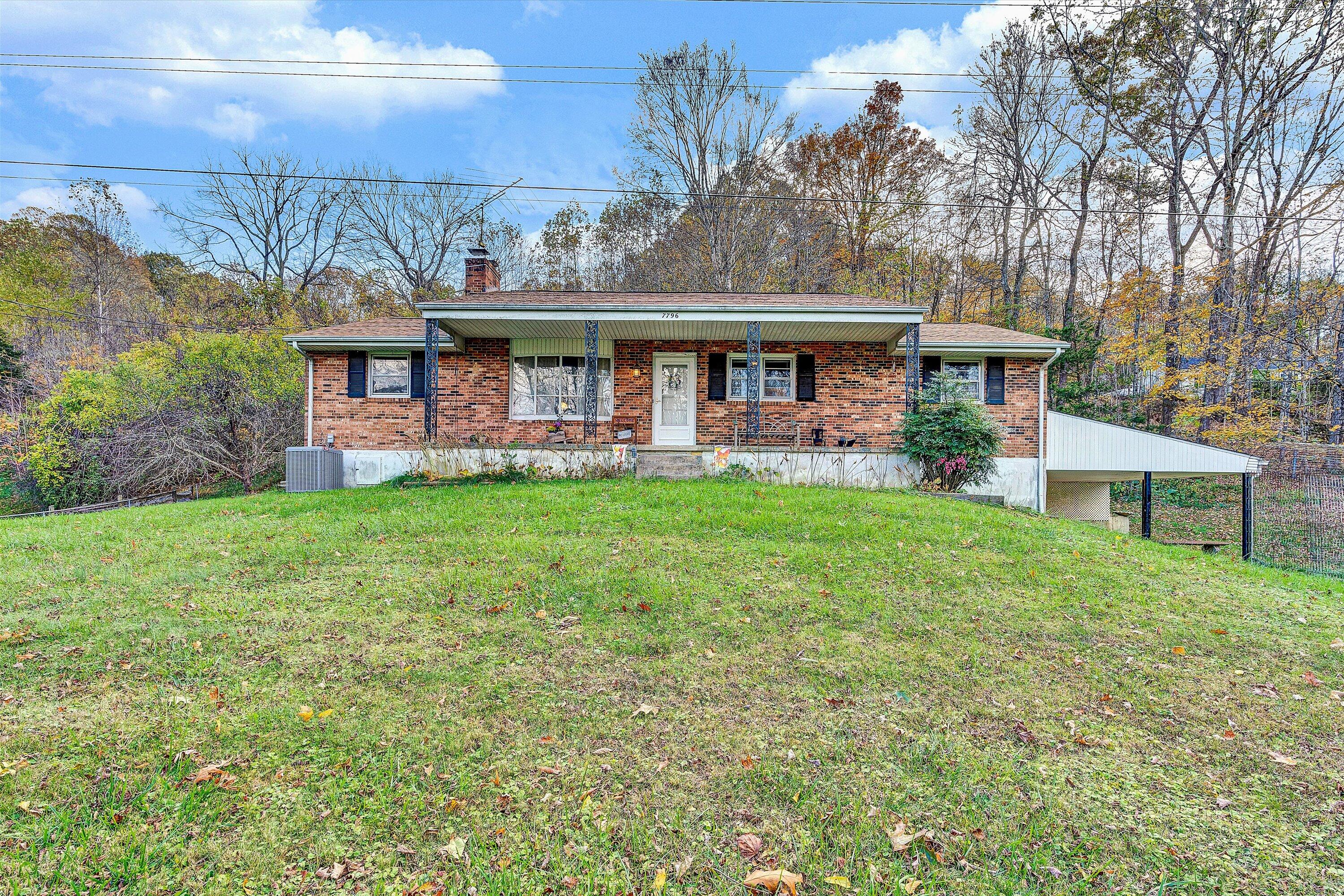 7796 Newport Road Catawba, VA 24070 - Photo 1 of 71 01-VM-05609