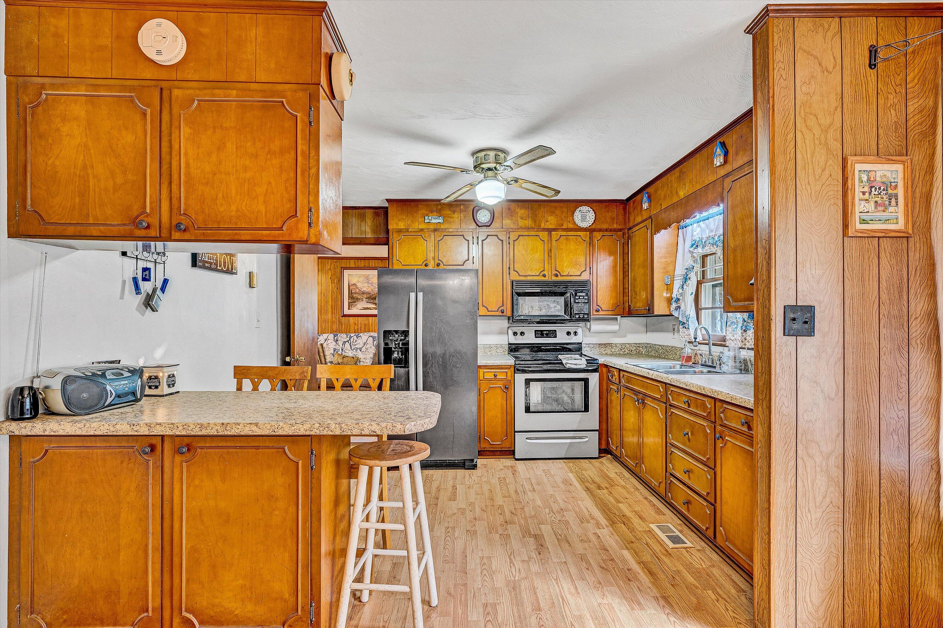7796 Newport Road Catawba, VA 24070 - Photo 11 of 71 09-VM-05649