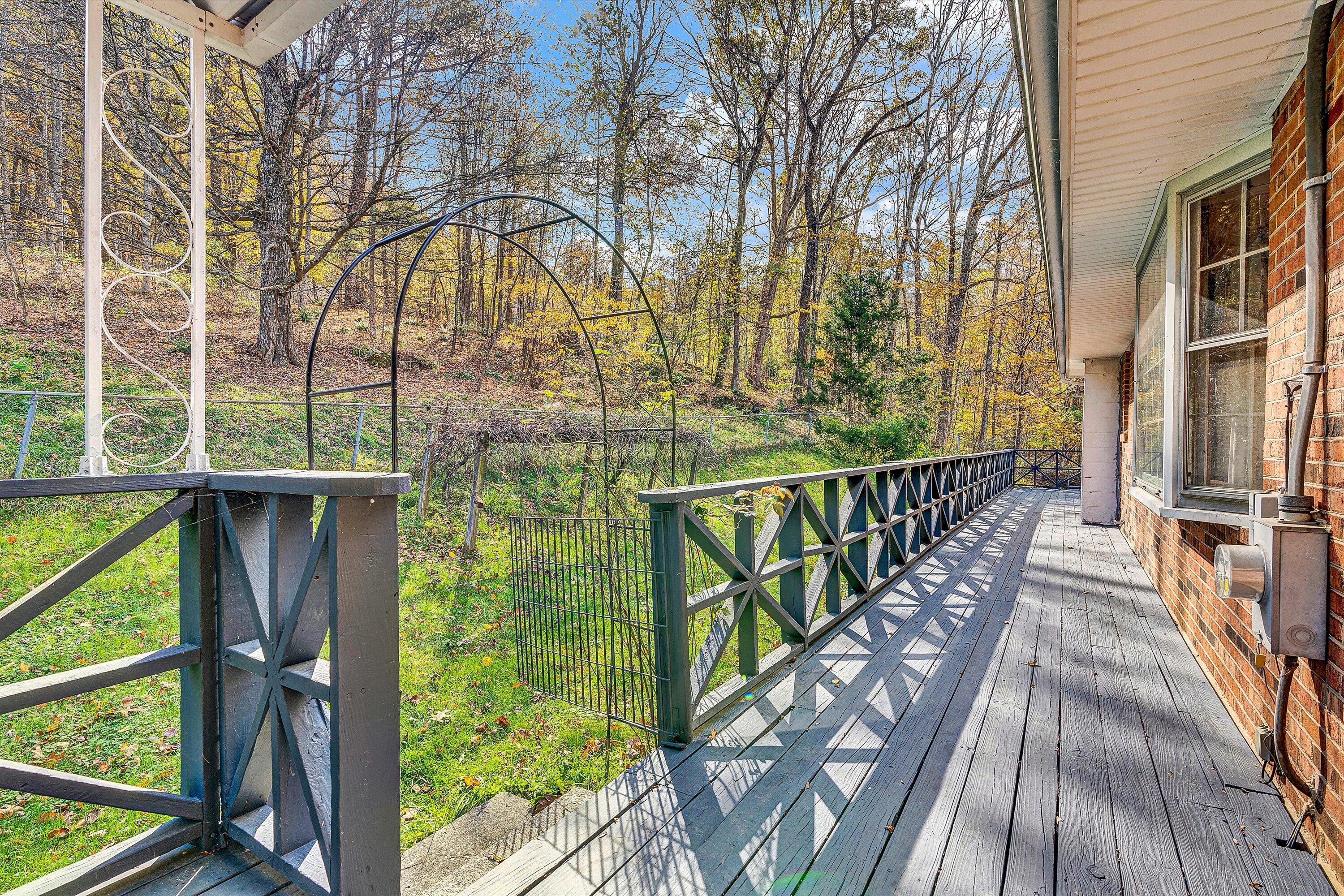 7796 Newport Road Catawba, VA 24070 - Photo 44 of 71 42-VM-05814