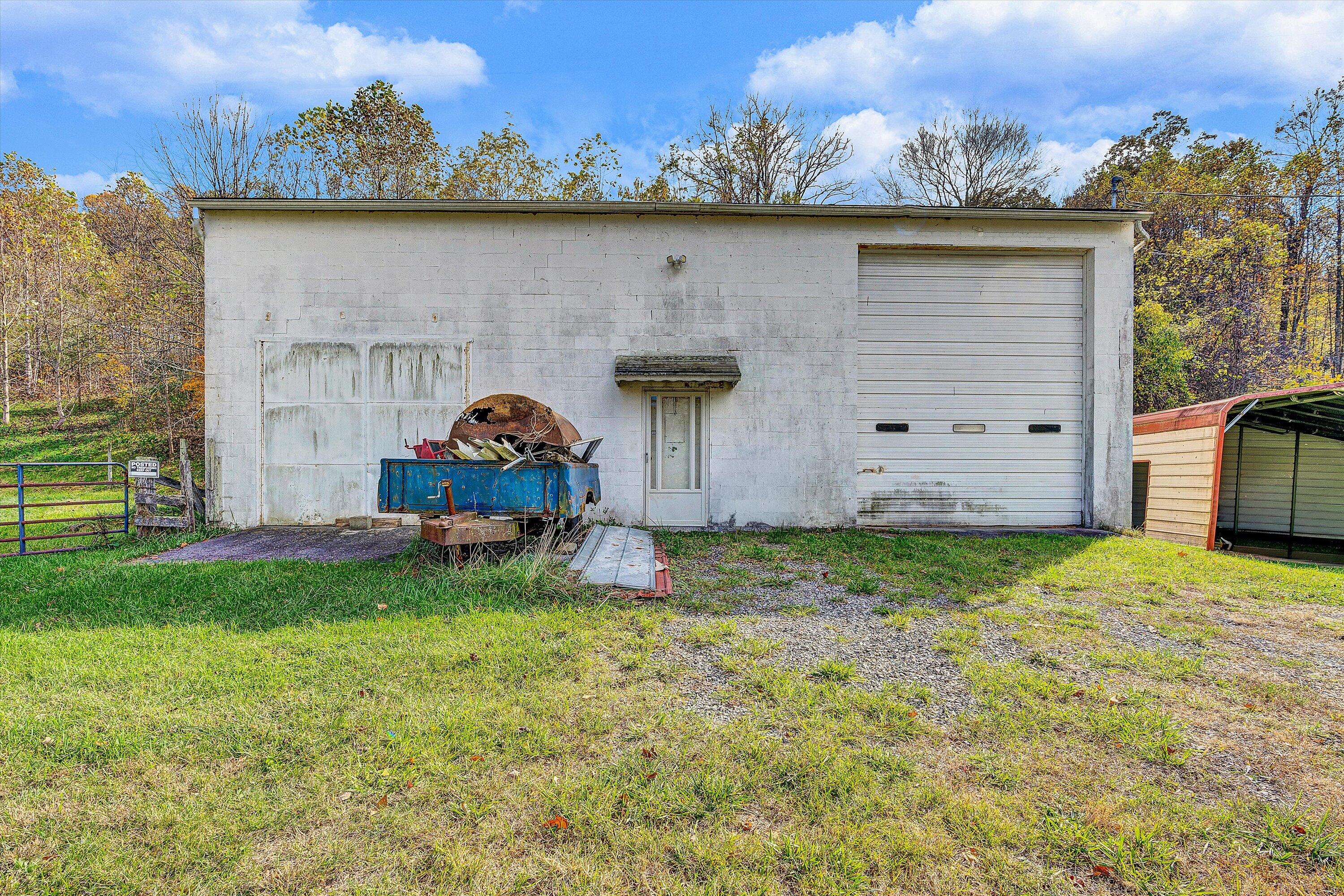 7796 Newport Road Catawba, VA 24070 - Photo 63 of 71 63-VM-05844
