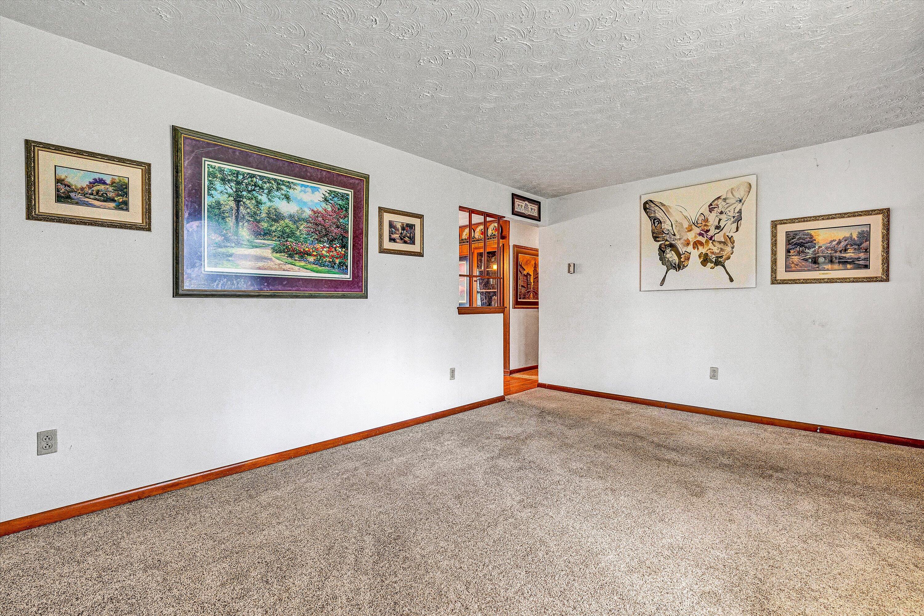 7796 Newport Road Catawba, VA 24070 - Photo 8 of 71 06-VM-05634