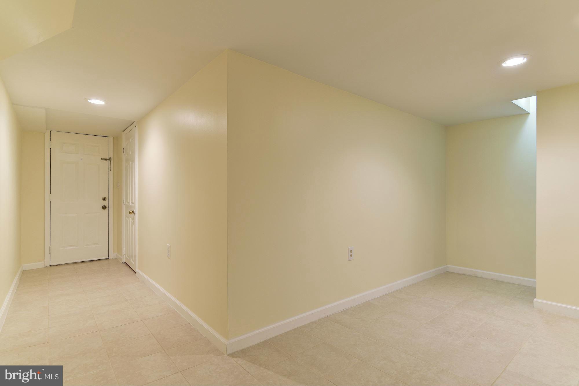 3633 13th Street Northwest Washington, DC 20010 - Photo 23 of 30 a view of small space