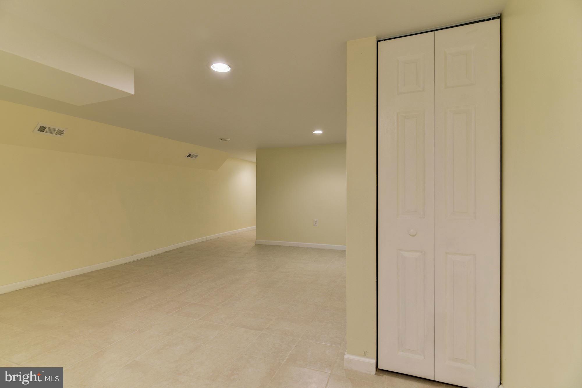 3633 13th Street Northwest Washington, DC 20010 - Photo 24 of 30 a view of an empty room