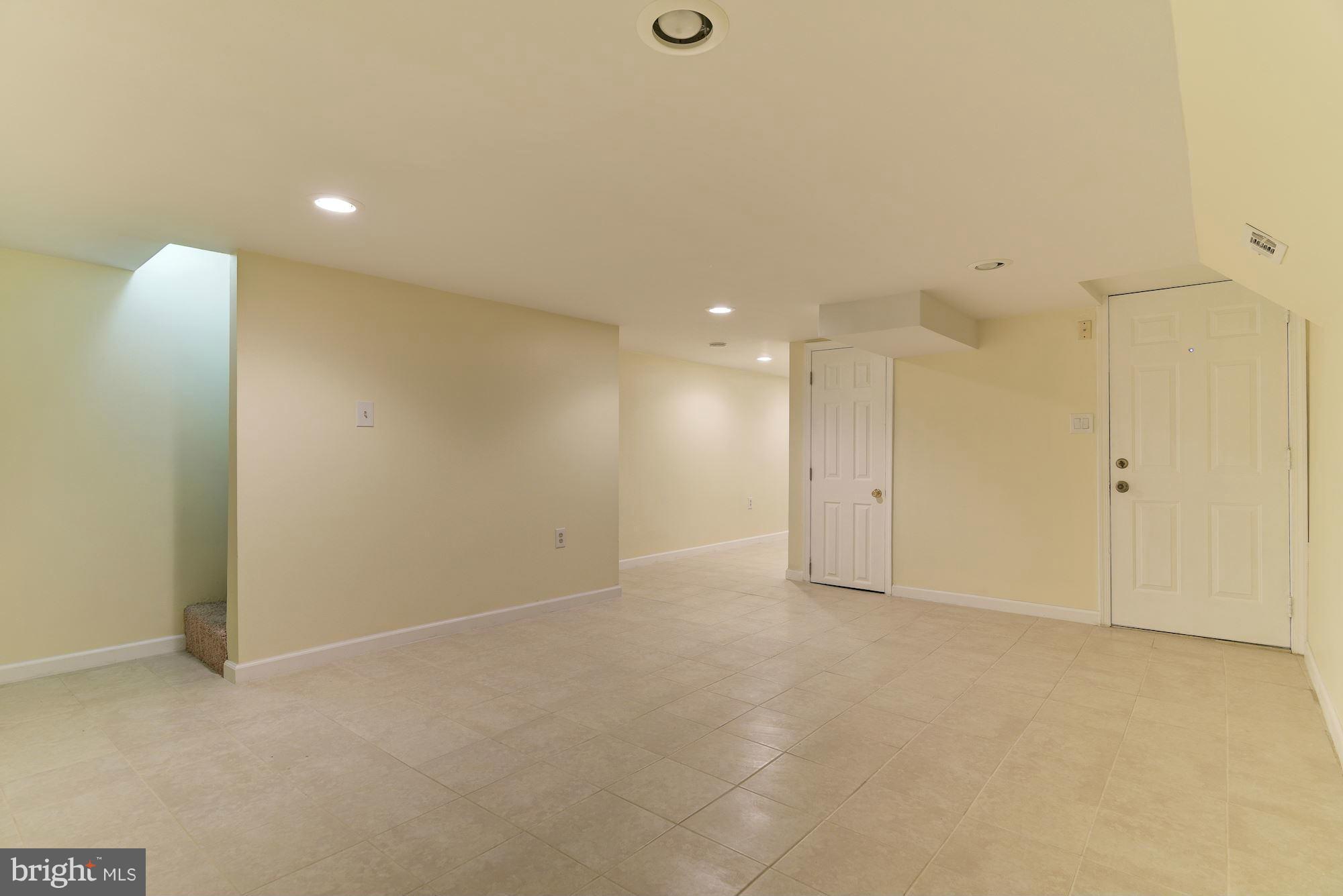 3633 13th Street Northwest Washington, DC 20010 - Photo 25 of 30 a view of an empty room