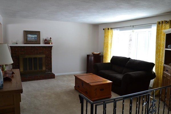 17 Windsor Road Milford, MA 01757 - Photo 10 of 24 Gallery Image 10