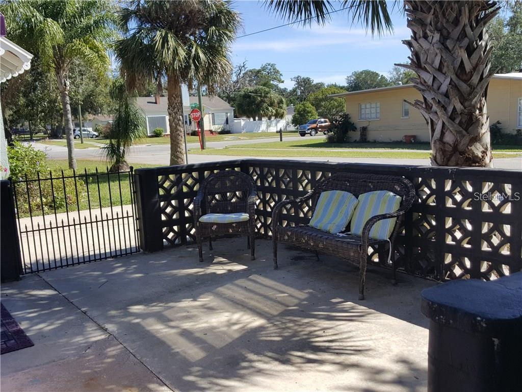 5839 Grand Boulevard New Port Richey, FL 34652 - Photo 3 of 35