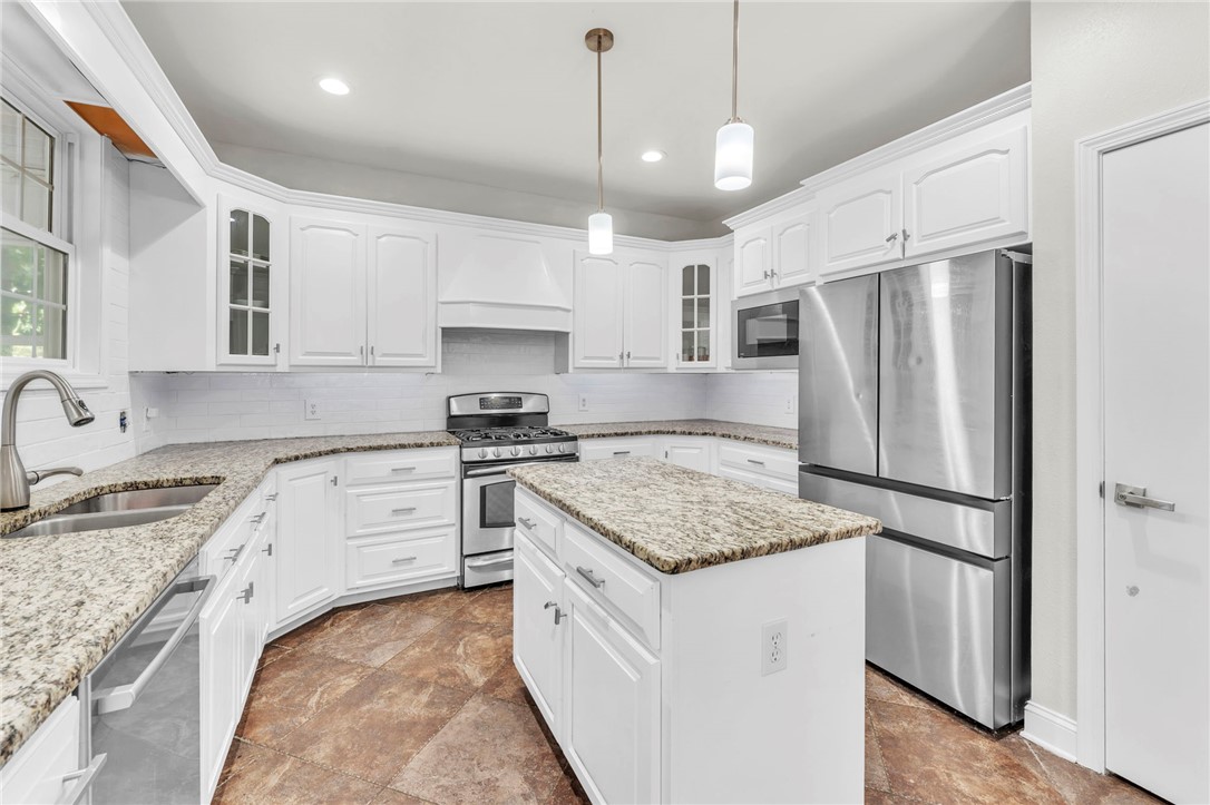 207 Devonhurst Drive Seneca, SC 29678 - Photo 15 of 45