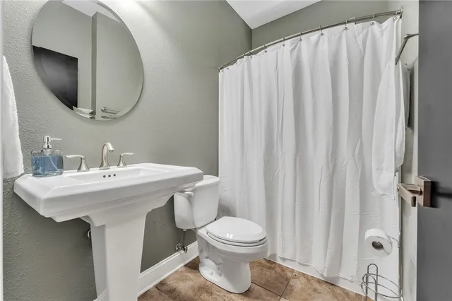 $679,000 | 207 Devonhurst Drive, Seneca, SC 29678