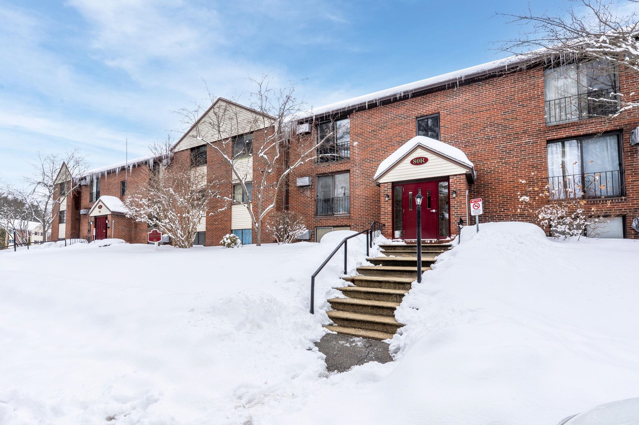 80 R English Village Road, Unit 302 Manchester, NH 03102 - Photo 11 of 32