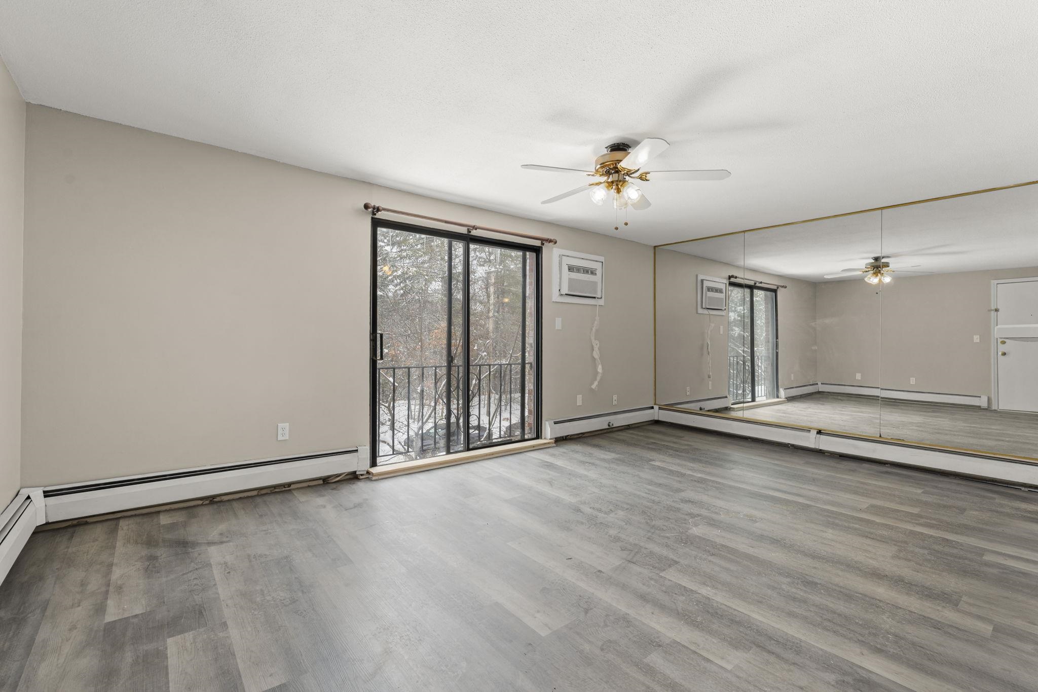 80 R English Village Road, Unit 302 Manchester, NH 03102 - Photo 14 of 32