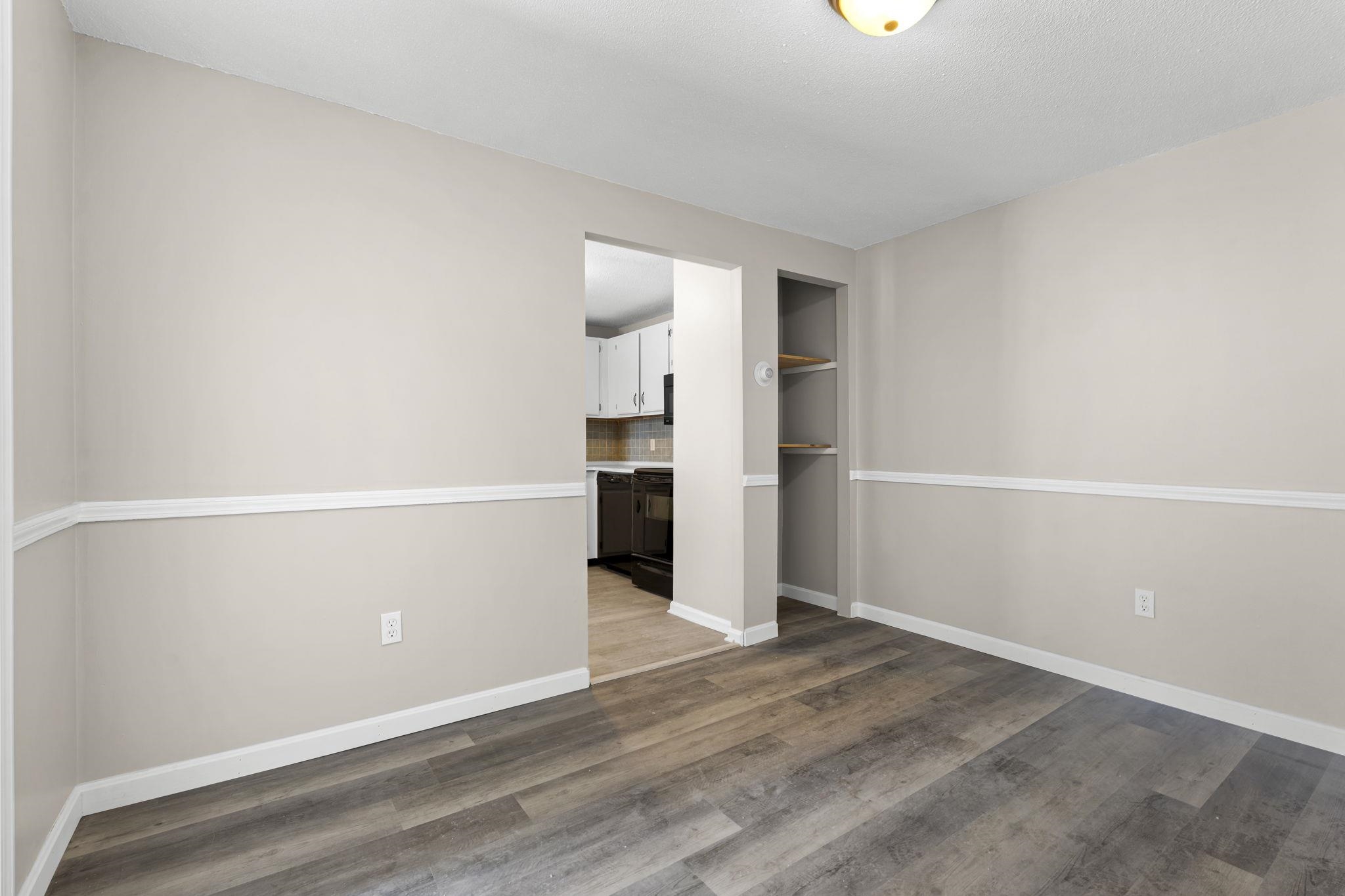 80 R English Village Road, Unit 302 Manchester, NH 03102 - Photo 18 of 32