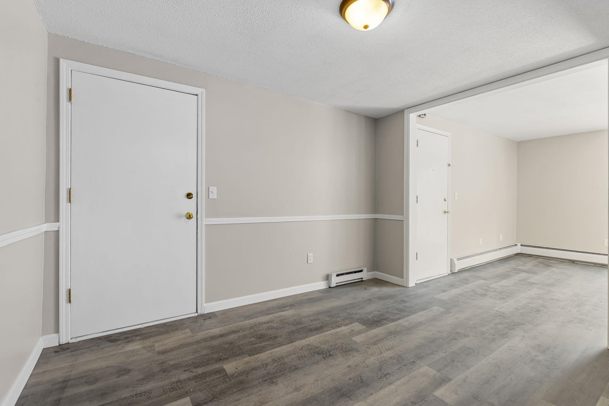 80 R English Village Road, Unit 302 Manchester, NH 03102 - Photo 20 of 32