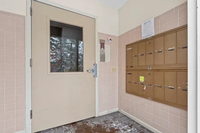 $200,000 | 80 R English Village Road, Unit 302, Manchester, NH 03102