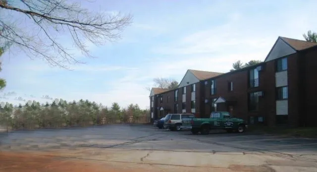 $200,000 | 80 R English Village Road, Unit 302, Manchester, NH 03102