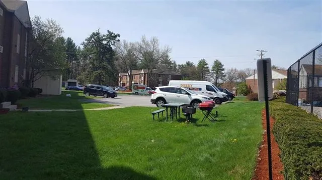 $200,000 | 80 R English Village Road, Unit 302, Manchester, NH 03102