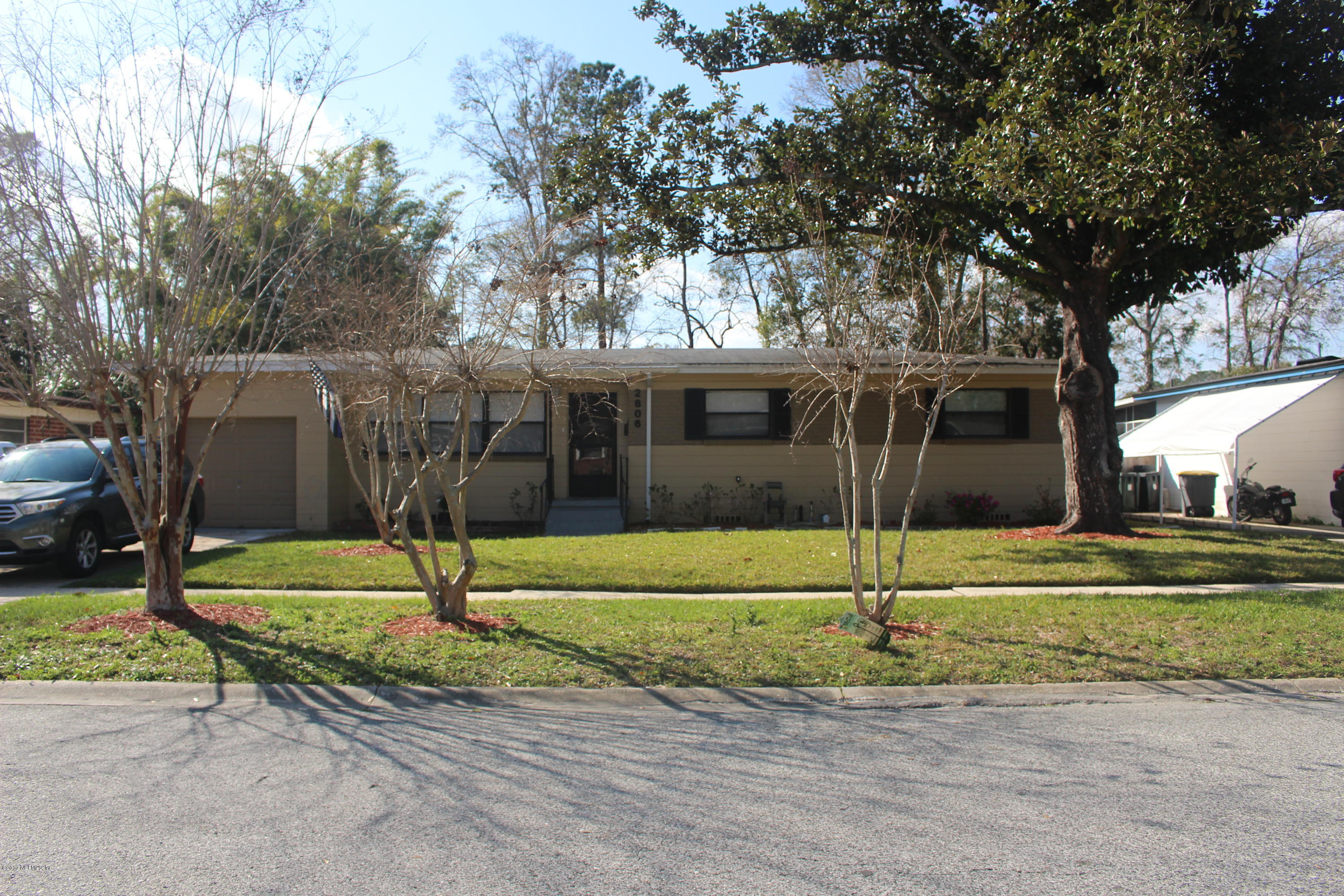 2806 Adele Road Jacksonville, FL 32216 - Photo 5 of 54 IMG_1151