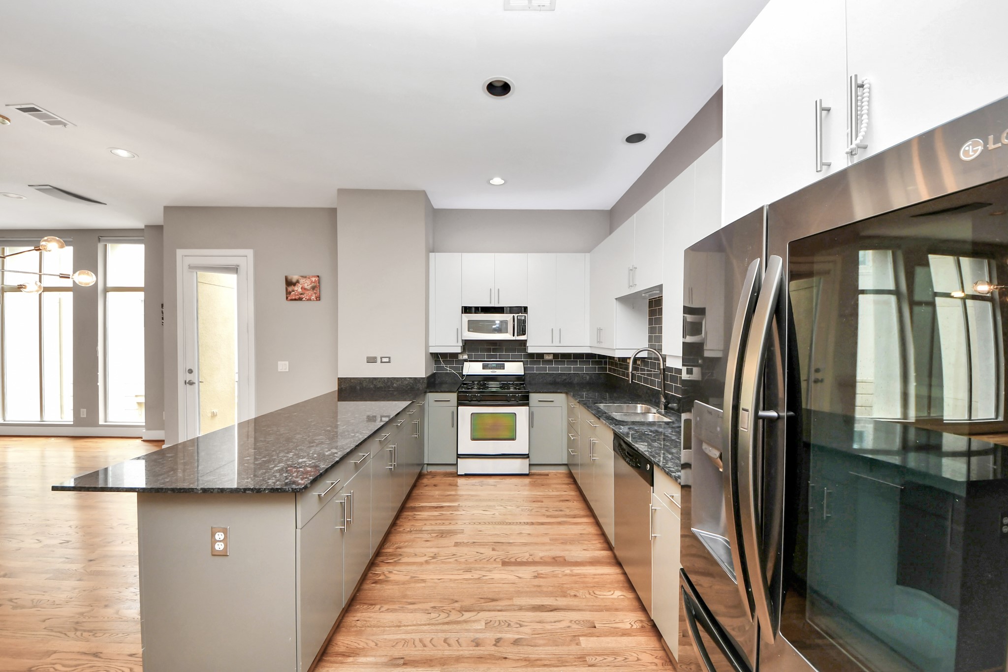 1112 Columbus Street, Unit B Houston, TX 77019 - Photo 13 of 34