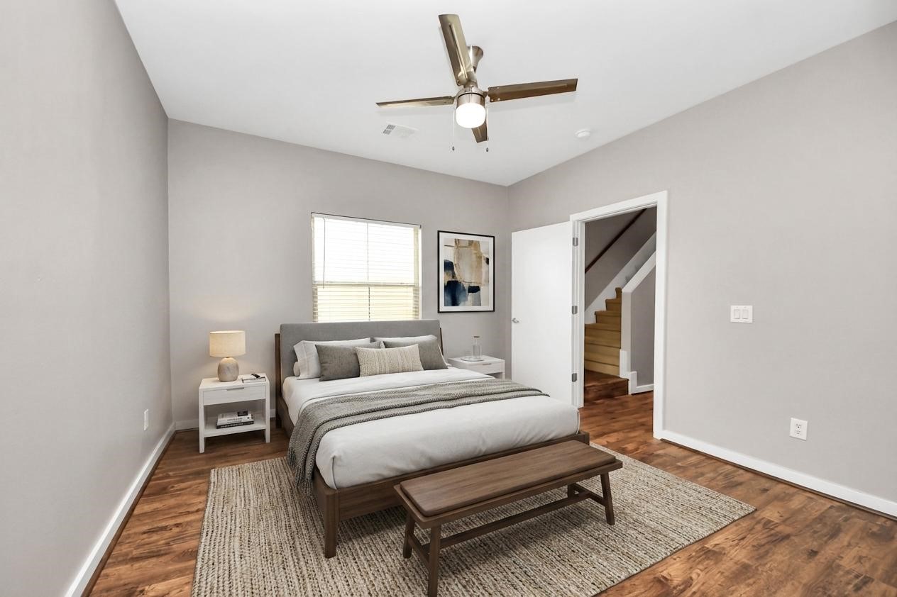 1112 Columbus Street, Unit B Houston, TX 77019 - Photo 29 of 34 **Virtually staged bedroom 3