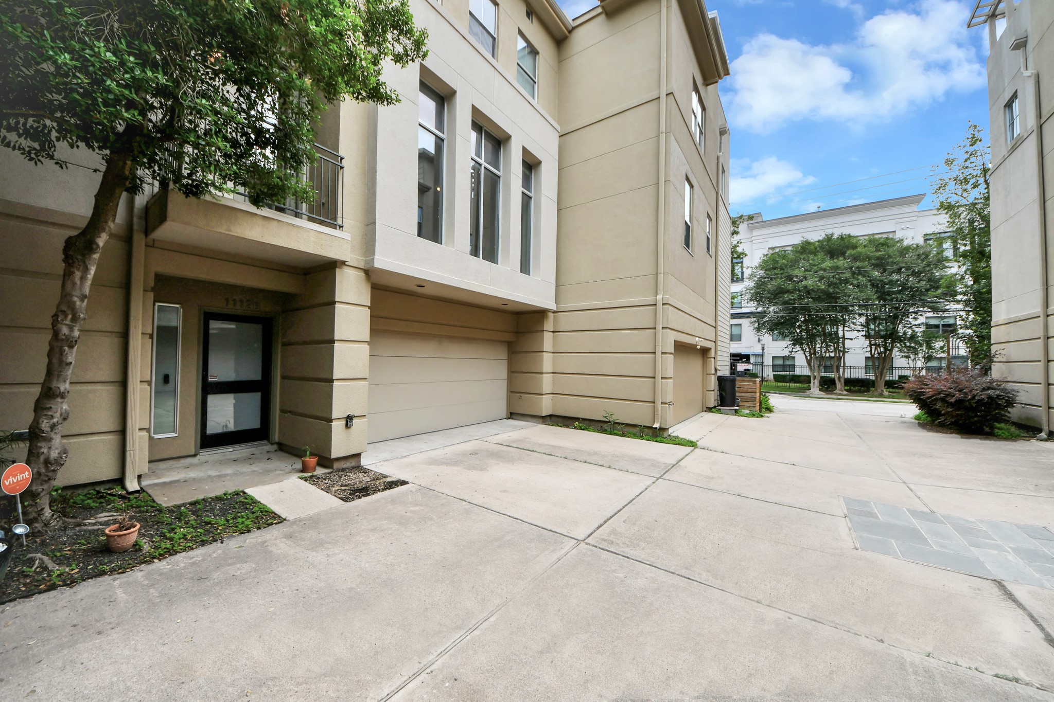 1112 Columbus Street, Unit B Houston, TX 77019 - Photo 4 of 34