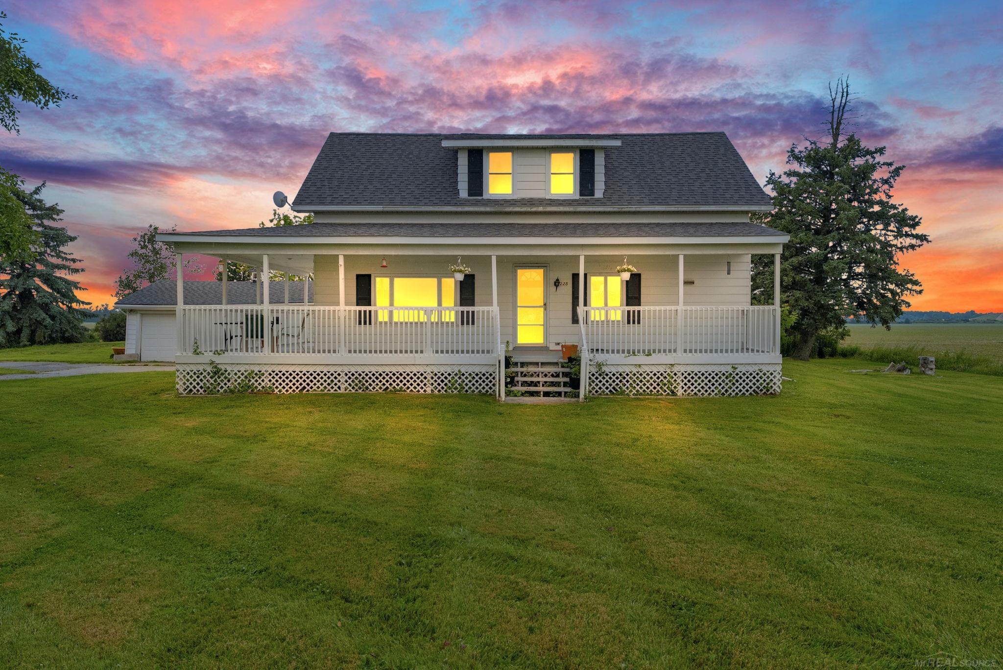 2255 Sanilac Road Carsonville, MI 48419 - Photo 2 of 48 50172314-e9de3f90-accd-4b37-8e24-336cea453c97.JPG