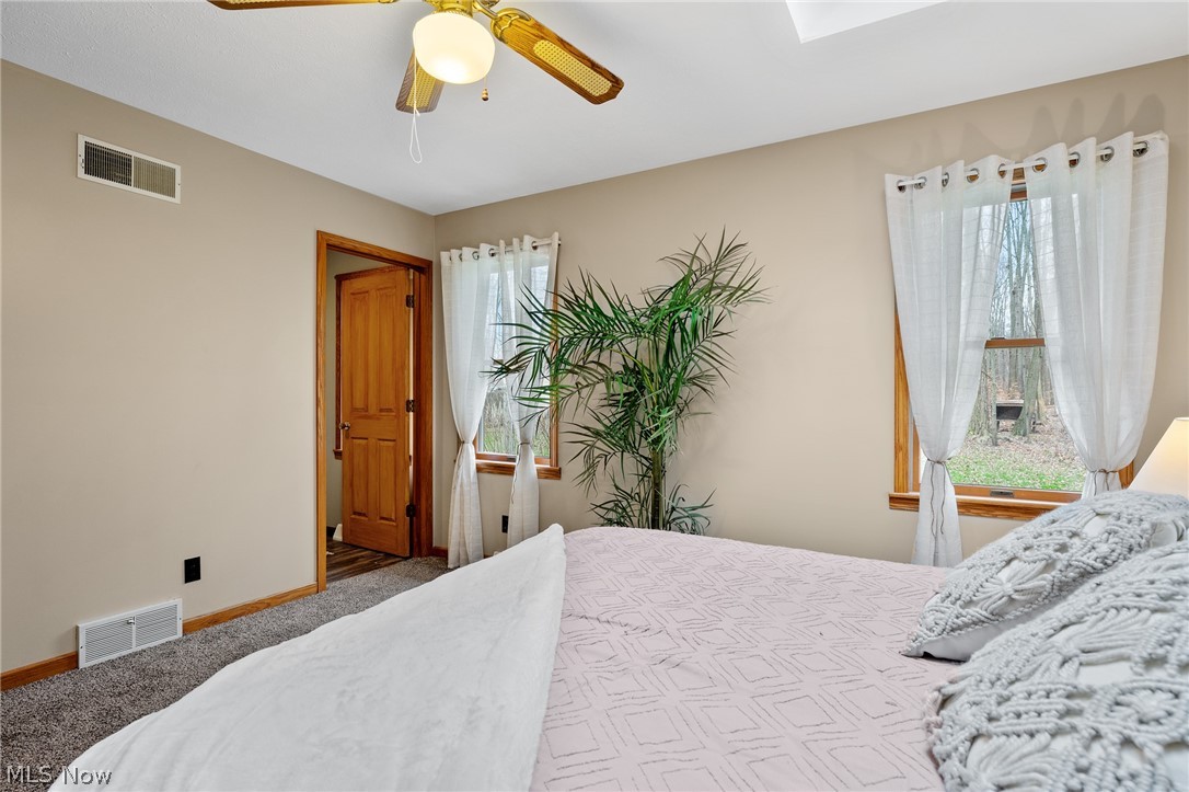 3328 Applegate Road Hubbard, OH 44425 - Photo 21 of 34 ANOTHER VIEW OF THE MASTER BED ON THE FIRST FLOOR