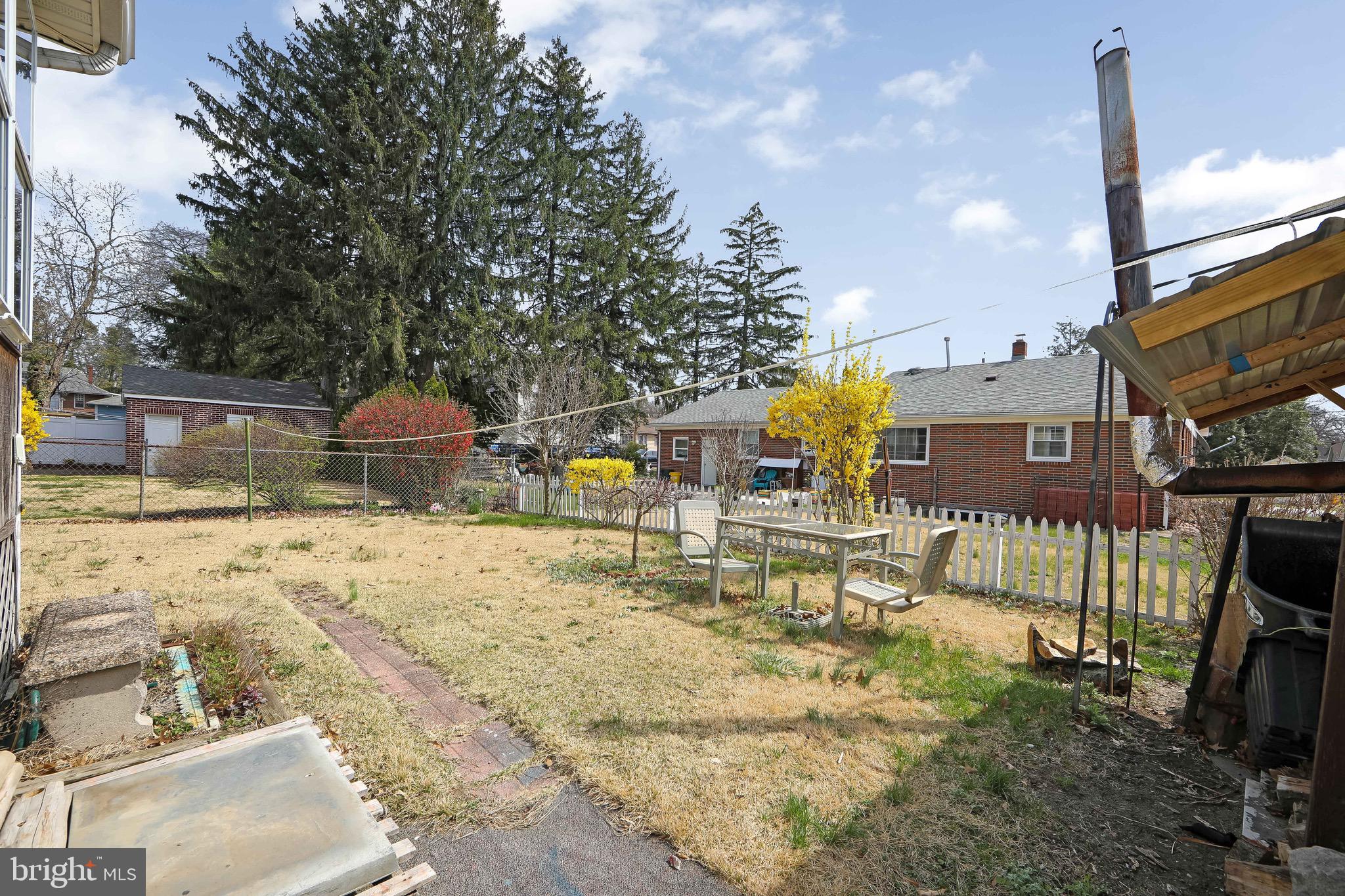 4742 Browning Road Pennsauken, NJ 08109 - Photo 23 of 37 Backyard