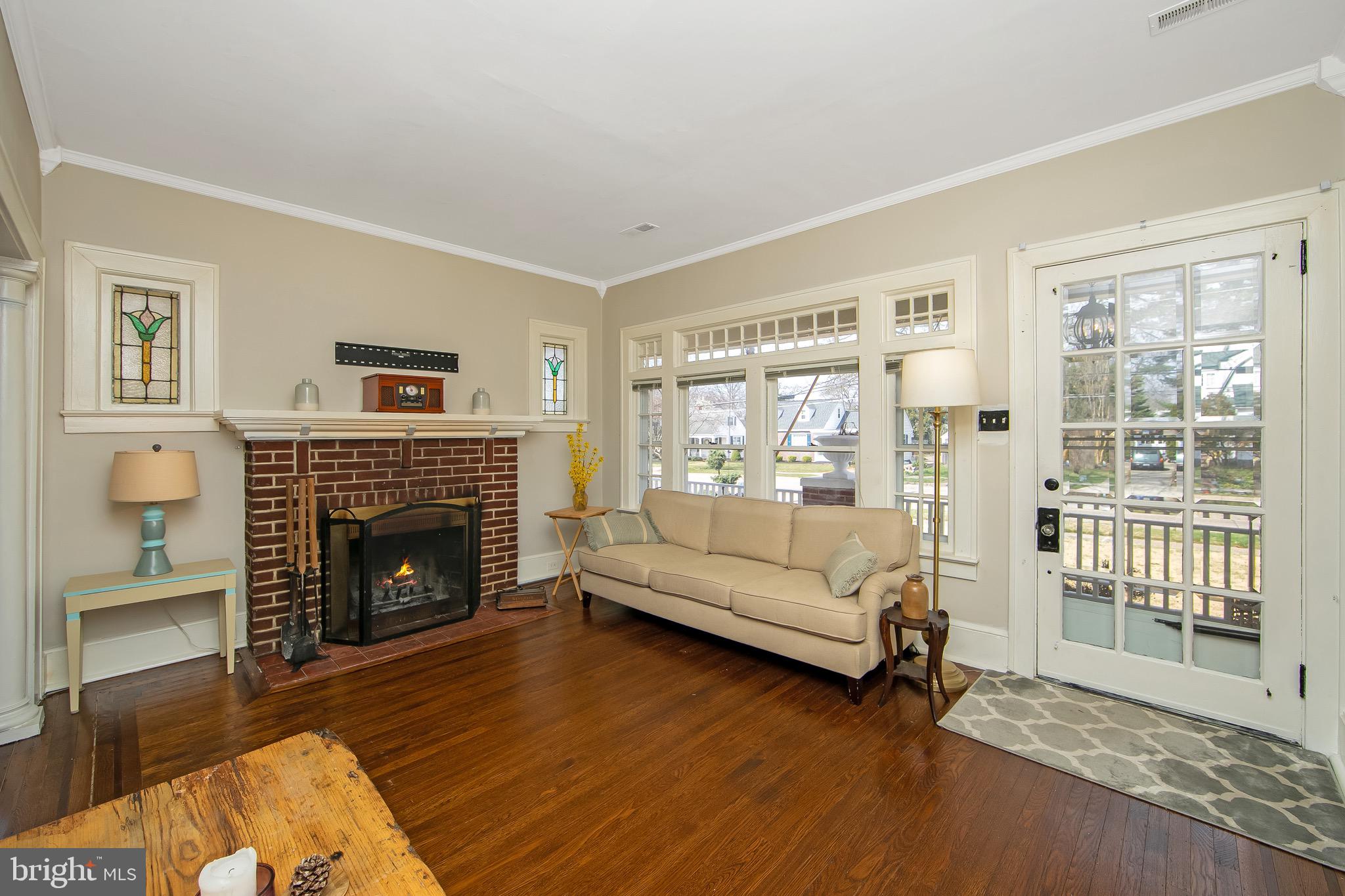 4742 Browning Road Pennsauken, NJ 08109 - Photo 3 of 37 Living Room