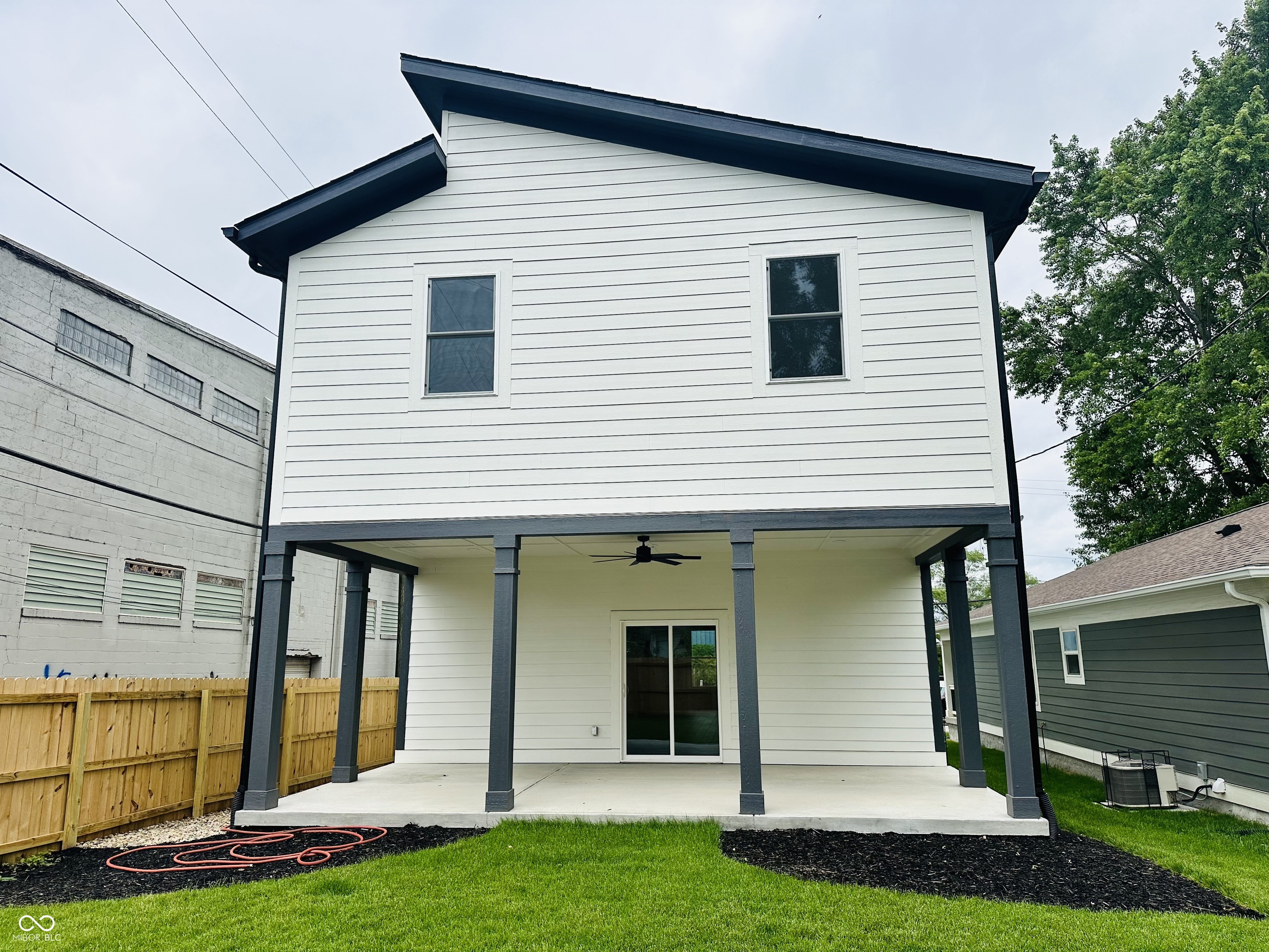 421 South Randolph Street Indianapolis, IN 46201 - Photo 2 of 40