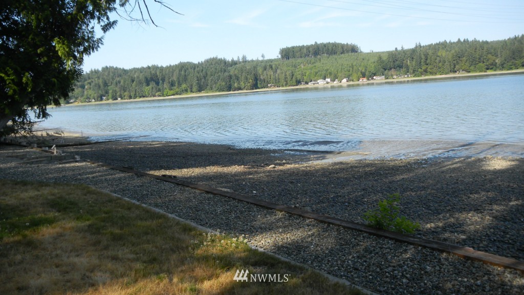 300 East North Bay Road Belfair, WA 98528 - Photo 21 of 25 Gallery Image 21