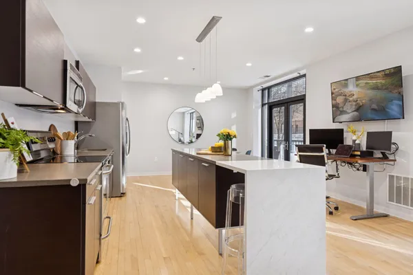 $290,000 | 3116 West Lake Street, Unit 117, Minneapolis, MN 55416